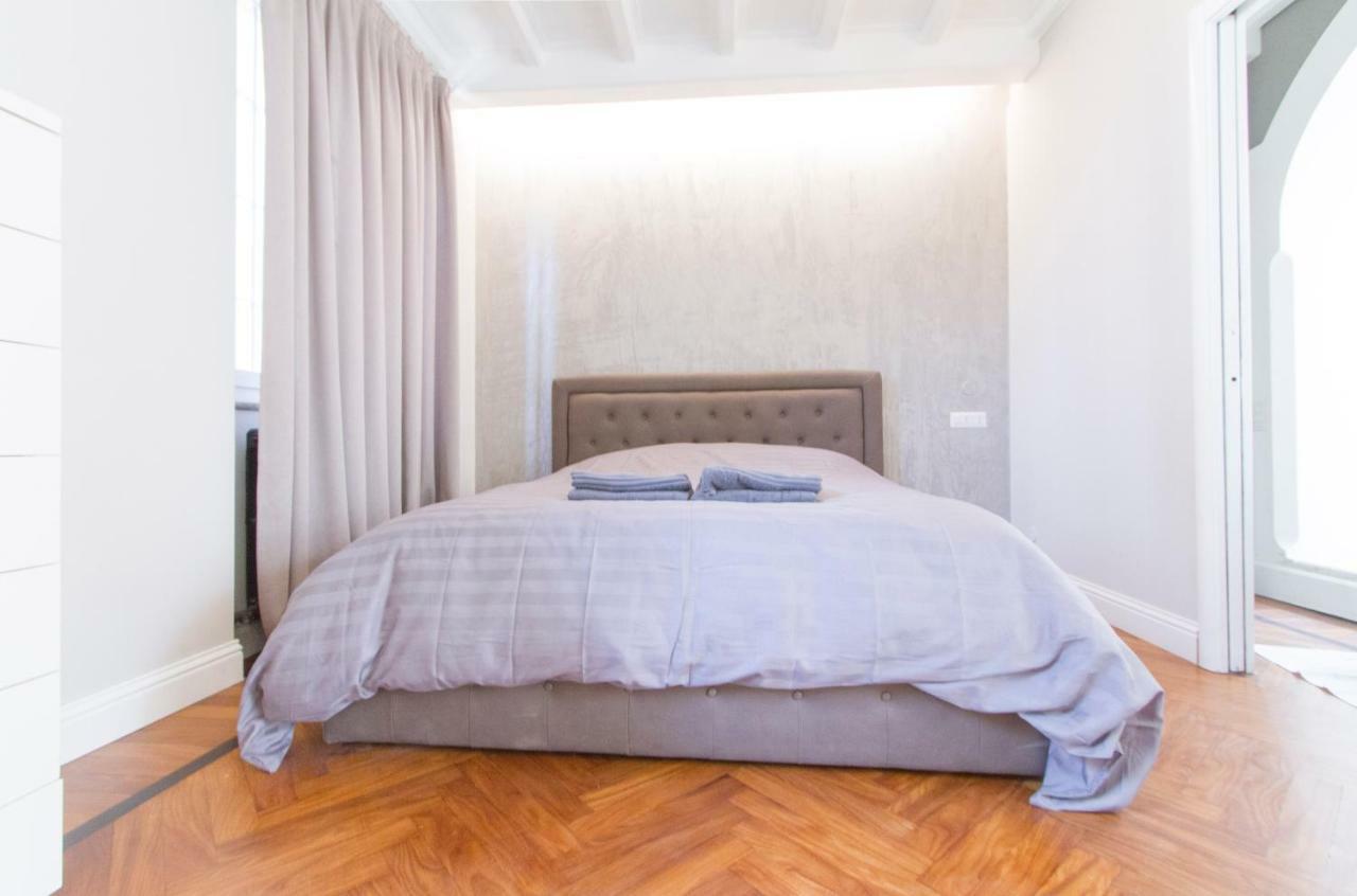 Elegante E Completamente Arredato Apt In Duomo Milano Ngoại thất bức ảnh