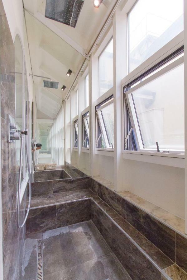 Elegante E Completamente Arredato Apt In Duomo Milano Ngoại thất bức ảnh