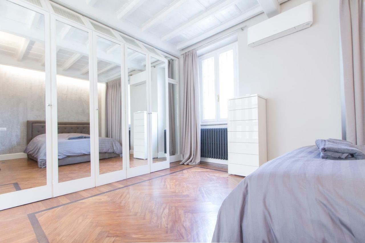 Elegante E Completamente Arredato Apt In Duomo Milano Ngoại thất bức ảnh